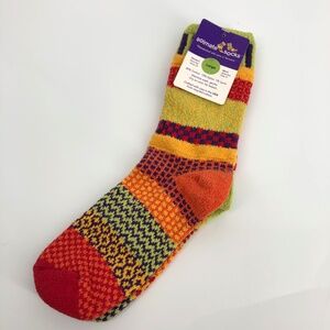 Solmate Mismatched Socks Size Unisex Large Vermont Garden Series Daffodil NWT
